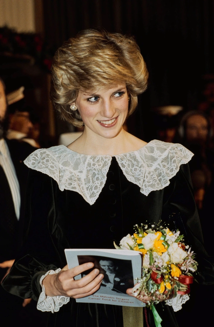 Nàng thơ thời trang mùa lễ hội gọi tên Công nương Diana - Ảnh 1.