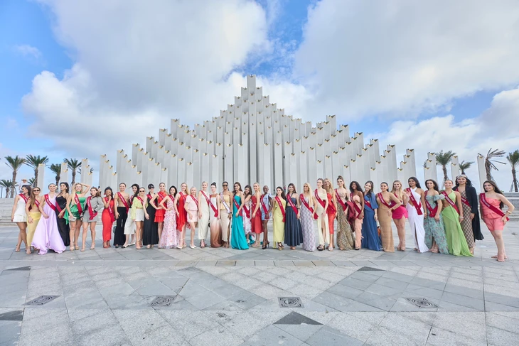 Du lịch vòng quanh thế giới qua trang phục dân tộc Miss Charm 2025 - Ảnh 13. Miss Charm - Ảnh 13.