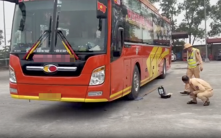 Cao tốc Cam Lộ - La Sơn sẽ được mở rộng từ ngày 19-12 - Ảnh 2.