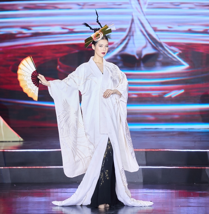 - Ảnh 11. Miss Charm - Ảnh 11.