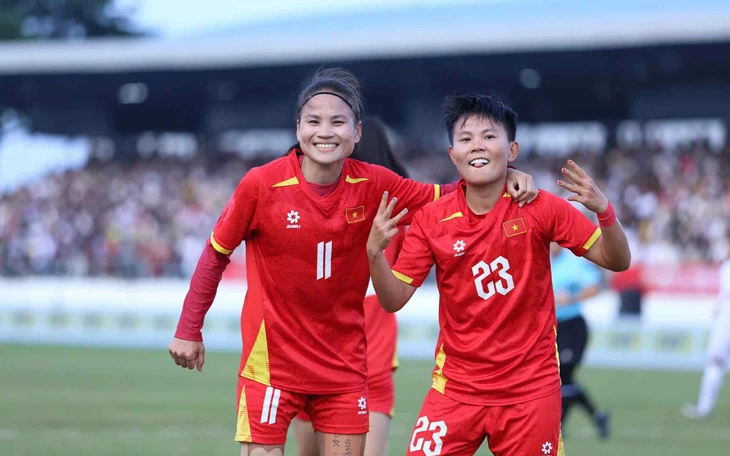 Tuyển futsal nữ Việt Nam khởi đầu thuận lợi - Ảnh 2.