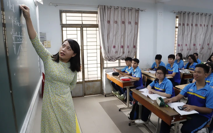 Trích tối thiểu 3% nguồn học phí để cấp học bổng - Ảnh 2.