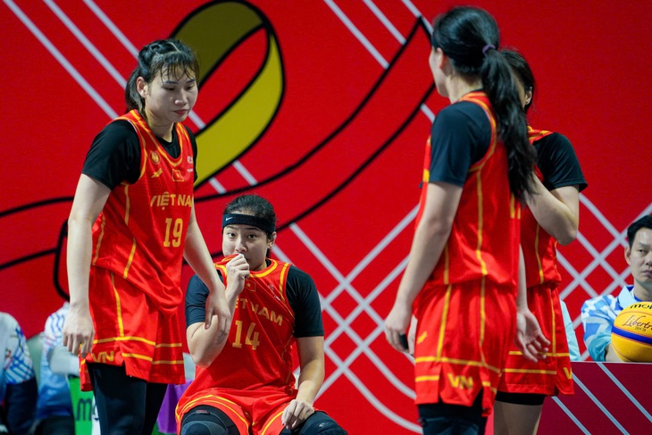 Sao Việt kiều chấn thương, bóng rổ nữ Việt Nam không thể bảo vệ HCV - Ảnh 2.