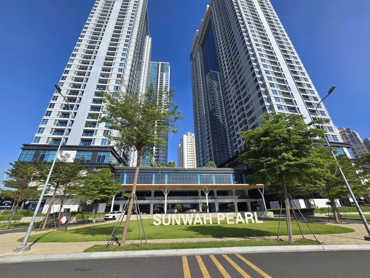 Tòa án nhân dân TP.HCM yêu cầu các chủ tòa nhà Sunwah Pearl có mặt để giải quyết vụ án - Ảnh 1.