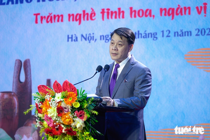 Cuối tuần ăn cỗ Bát Tràng, bánh cuốn Thanh Trì… ở phố đi bộ Trịnh Công Sơn - Ảnh 2. Cuối tuần ăn cỗ Bát Tràng, bánh cuốn Thanh Trì… ở phố đi bộ Trịnh Công Sơn - Ảnh 2.