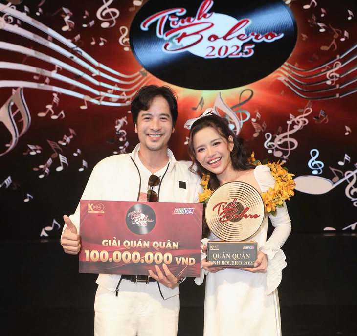 Hiền Trang của Cổng mặt trời đăng quang Tình bolero 2025 - Ảnh 3. Tình bolero - Ảnh 3.