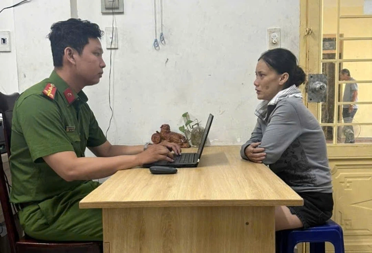 cướp đôi bông tai - Ảnh 1.