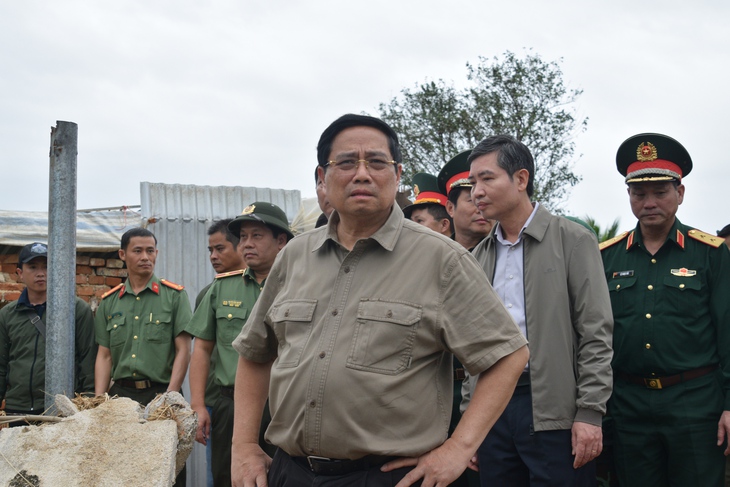 Lũ lịch sử ở Nam Trung Bộ: Từ đau thương tới nỗ lực tái thiết, cả nước chung tay vì 'nghĩa đồng bào' - Ảnh 25.