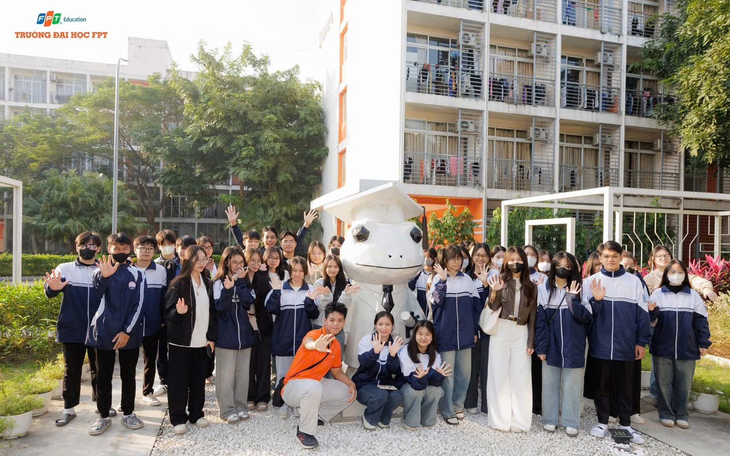 Tỉnh Quảng Ninh phối hợp FPT đưa sinh viên về xã, phường hỗ trợ triển khai Nghị quyết 57 - Ảnh 6.