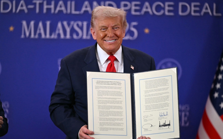 Thái Lan tiếp tục ném bom sau tuyên bố ngừng bắn của ông Trump - Ảnh 4.