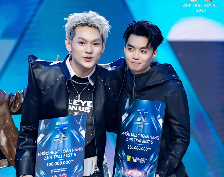 Negav là quán quân Anh trai say hi mùa 2, buitruonglinh là á quân và anh trai tương lai - Ảnh 1. Negav là quán quân Anh trai say hi mùa 2, buitruonglinh là á quân và anh trai tương lai - Ảnh 1.