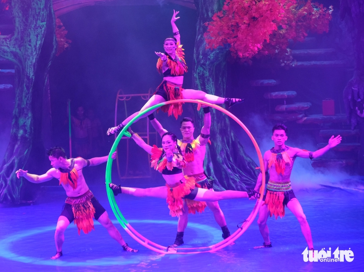 Sau hiện tượng Vùng đất kỳ bí, xiếc TP.HCM làm tiếp tiền truyền - Ảnh 3. Vùng đấy kỳ bí - Ảnh 3.