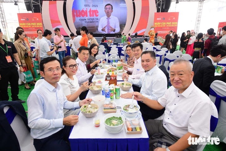 Ngày của phở - Ảnh 1.