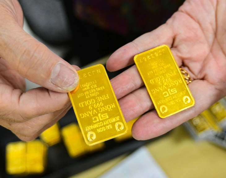Giá vàng miếng SJC lên 156,3 triệu đồng/lượng - Ảnh 1.