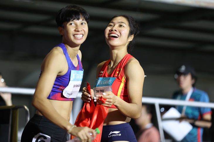 Nữ VĐV trẻ 'nín thở' chờ đợi rồi bật khóc vì tấm huy chương quý giá - Ảnh 4.