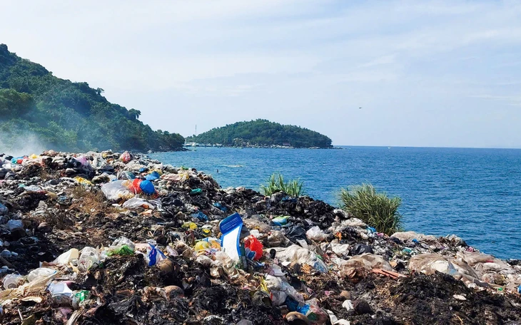 Không cần lên sao Hỏa, mặt trăng, chỉ cần dọn rác do mình xả ra  - Ảnh 2.