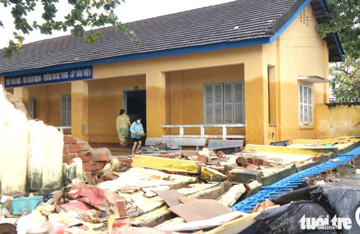 TP.HCM tiếp tục đồng hành cùng Khánh Hòa khắc phục hậu quả sau mưa lũ lịch sử - Ảnh 2. TP.HCM tiếp tục đồng hành cùng Khánh Hòa khắc phục hậu quả sau mưa lũ lịch sử - Ảnh 2.