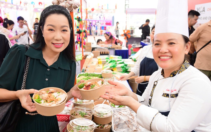 NSND Trịnh Kim Chi, NSND Mỹ Uyên mong được tạo môi trường thuận lợi để nghệ sĩ phát huy sáng tạo - Ảnh 5.