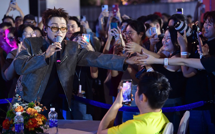 Đường phở 'đi' đã rất rộng - Ảnh 7.