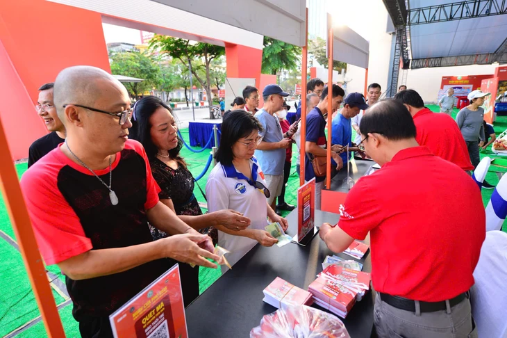 Ngày của Phở khởi động ngày cuối đầy sôi động, các quầy phục vụ không nghỉ tay - Ảnh 2. phở - Ảnh 5.