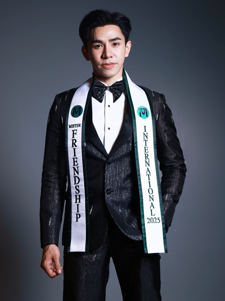 Đại diện nước chủ nhà Thái Lan là Nam vương Hữu nghị Quốc tế 2025, Mario Thành Tâm trượt top 8 - Ảnh 1. Nam vương - Ảnh 1.