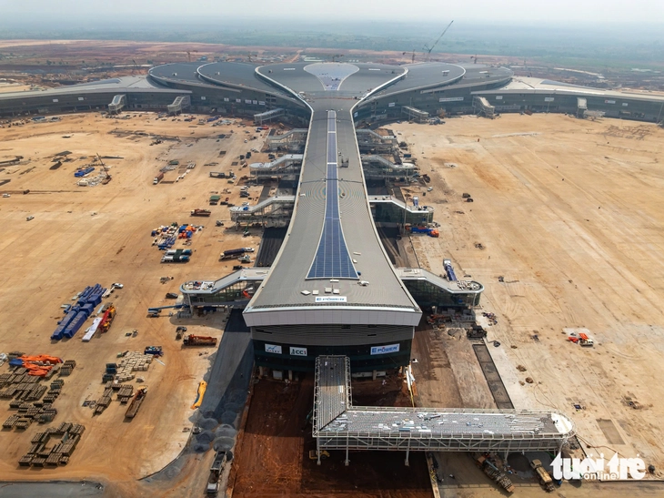 Cận cảnh công trường sân bay Long Thành 'chạy nước rút' đón máy bay thân rộng lần đầu tiên - Ảnh 1. LONG THÀNH - Ảnh 1.