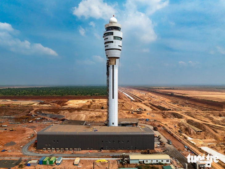 Cận cảnh công trường sân bay Long Thành 'chạy nước rút' đón máy bay thân rộng lần đầu tiên - Ảnh 11.