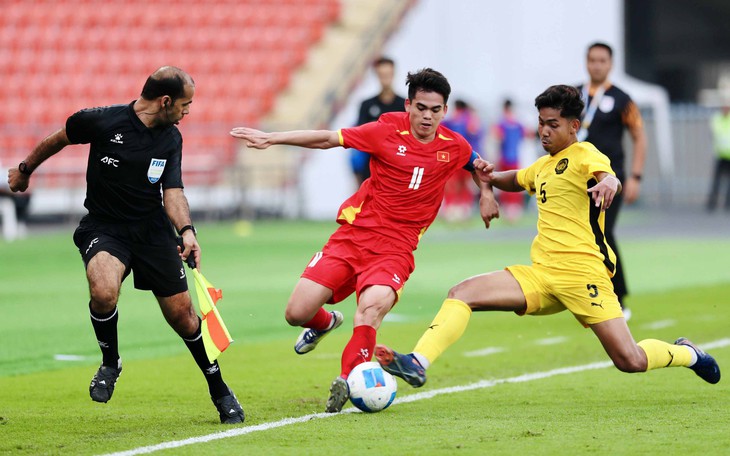 Lịch trực tiếp bán kết bóng đá nam SEA Games 33: Việt Nam đấu với Philippines - Ảnh 2.