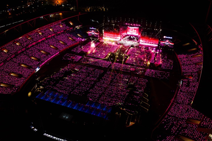 Mỹ Tâm lập kỷ lục concert cá nhân lớn nhất Việt Nam với 40.000 người, Đen Vâu bất ngờ xin lỗi - Ảnh 1. Mỹ Tâm - Ảnh 1.