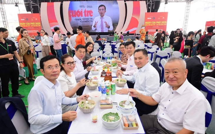 Ngày của Phở khởi động ngày cuối đầy sôi động, các quầy phục vụ không nghỉ tay - Ảnh 5.