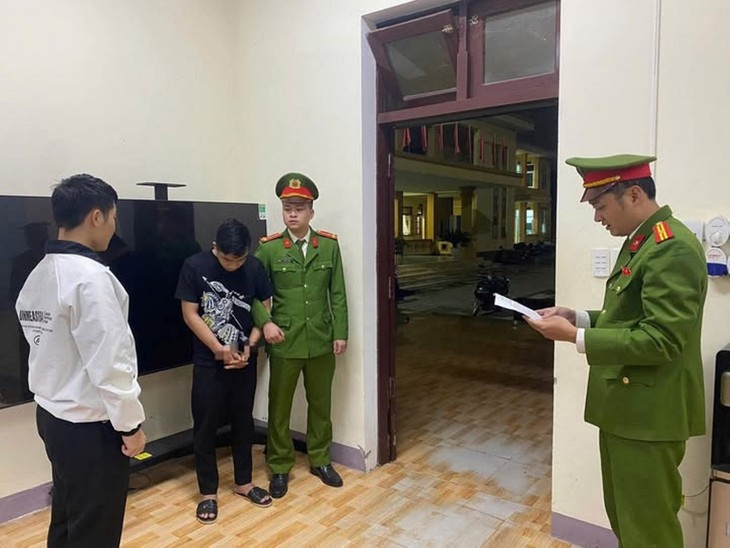 trộm ô tô - Ảnh 1.