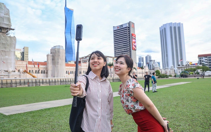 TP.HCM hỗ trợ tiền, tặng quà cho khách đi họp kết hợp du lịch - Ảnh 3.