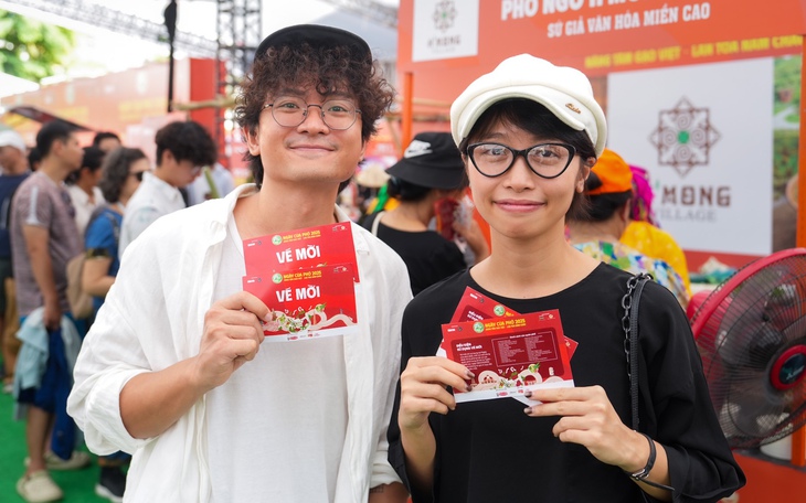 Nghe nhạc Tết của Nguyễn Văn Chung, Nguyên Hà là muốn về nhà - Ảnh 2.