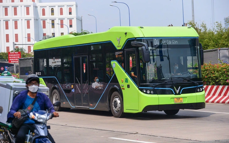 TP.HCM chốt lộ trình siết khí thải xe cộ đến năm 2030 - Ảnh 3.