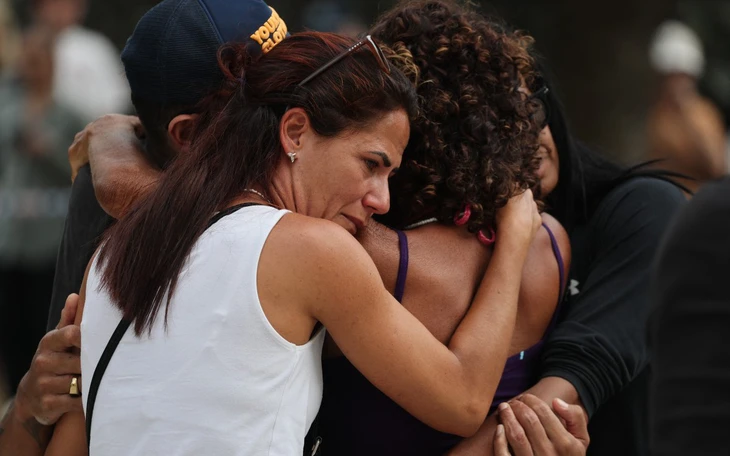 Người hùng tước vũ khí kẻ xả súng tại bãi biển Úc dần bình phục sau ca phẫu thuật - Ảnh 2.