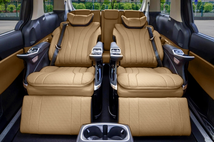 Kia Carnival - Ảnh 3.