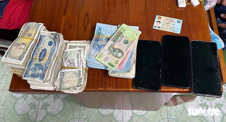 trèo tường - Ảnh 2.