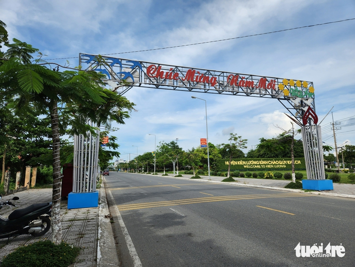 Kiểm điểm trách nhiệm nguyên Chủ tịch UBND huyện Kiên Lương cũ - Ảnh 1.