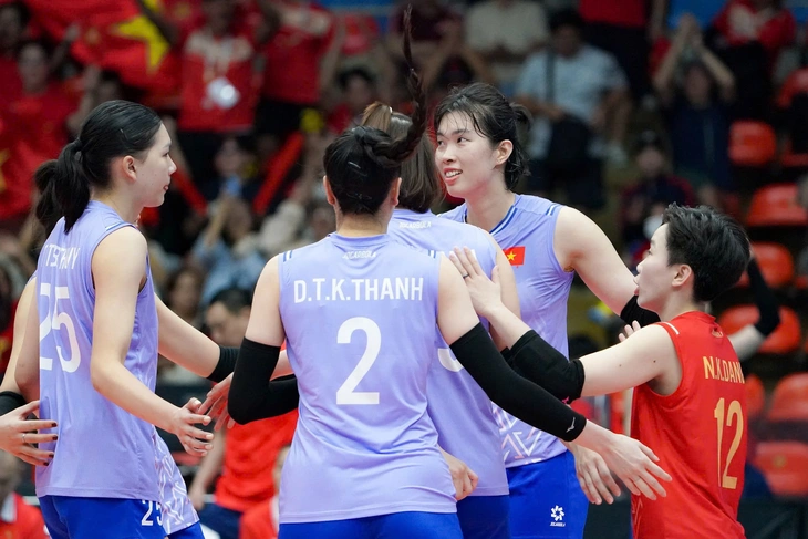 Nữ VĐV bóng chuyền Thanh Thúy được săn đón như siêu sao tại Thái Lan - Ảnh 3.