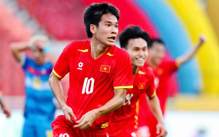 U22 Việt Nam - U22 Philippines: 2-0: HLV Kim Sang Sik 'tỏa sáng' - Ảnh 2.