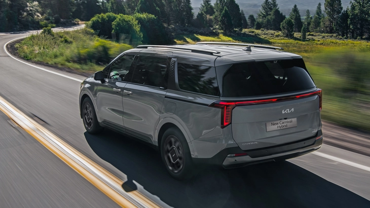 Kia Carnival - Ảnh 4.