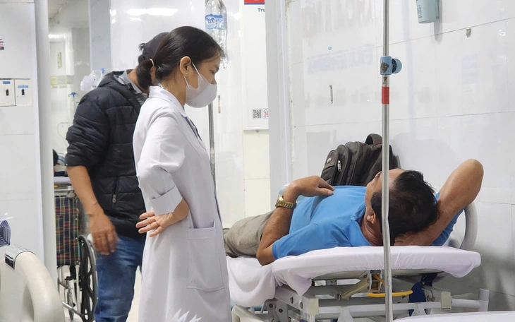 Bánh mì Hồng Vân xin lỗi, khách hàng bị ngộ độc nghi do ăn bánh mì phản ứng dữ dội - Ảnh 4.