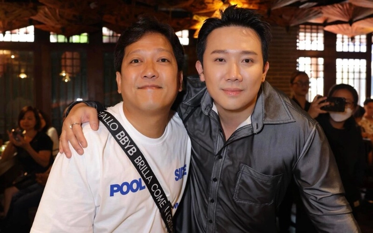 Thủy Tiên - Công Vinh hiếm hoi lộ diện, biểu cảm gây chú ý - Ảnh 3.