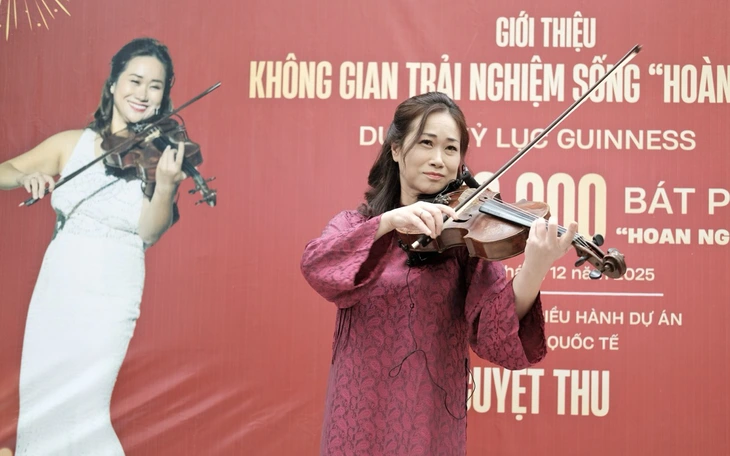 Bệnh nhân ‘đặc biệt’ kéo viola giữa hành lang bệnh viện thu hút triệu lượt xem - Ảnh 2.