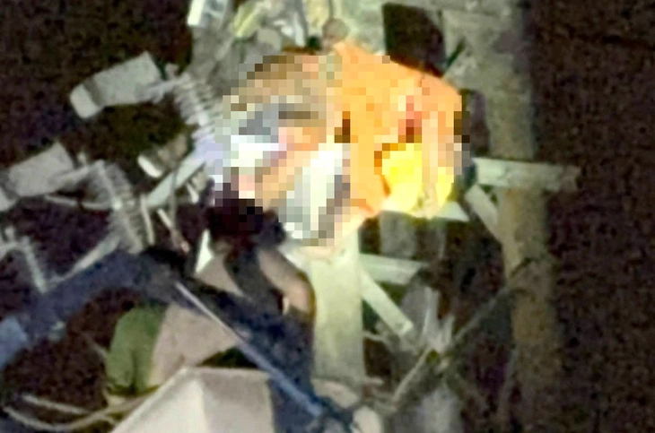 Vụ người đàn ông tử vong do điện giật ở đường dây trung thế: Không bên nào nhận trách nhiệm - Ảnh 1. điện giật - Ảnh 1.