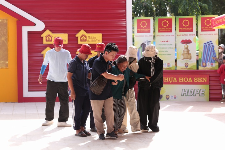 Mái ấm gia đình Việt - Ảnh 7.