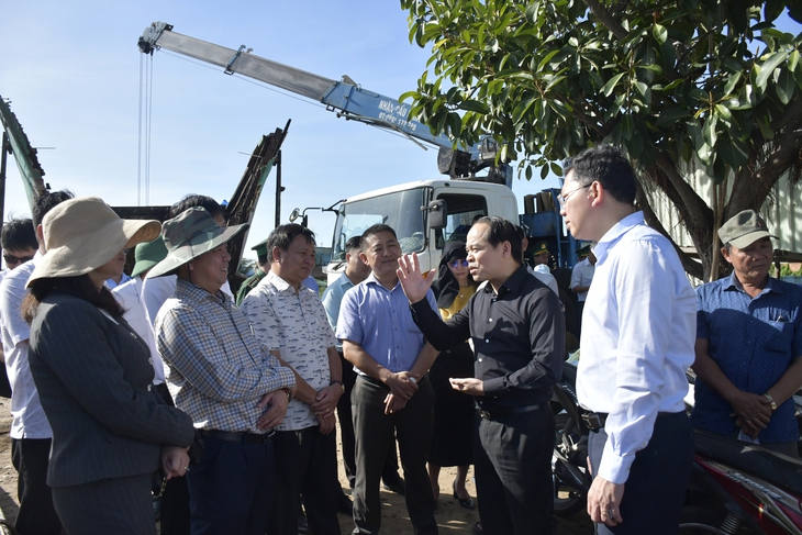Thanh tra Chính phủ kiểm tra chống khai thác IUU tại TP.HCM: Đề xuất lắp camera, siết tàu 'nằm bờ' - Ảnh 1. IUU - Ảnh 1.