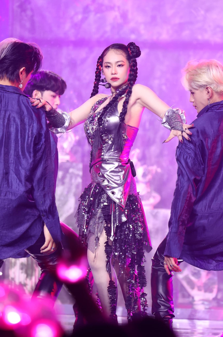 Lương Bích Hữu - Ảnh 2.