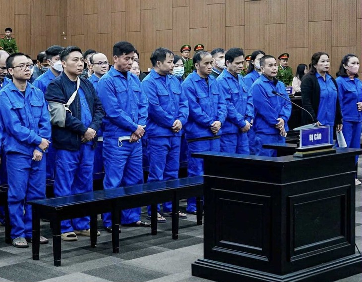 Cựu phó chánh án khai trả lại tiền 'chạy án' 400 triệu, còn đưa thêm cho đương sự 400 triệu - Ảnh 1.