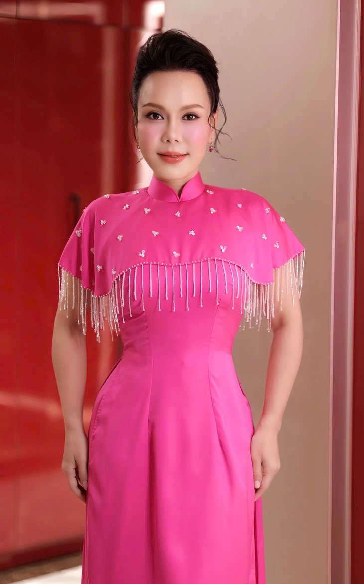 Việt hương - Ảnh 2.